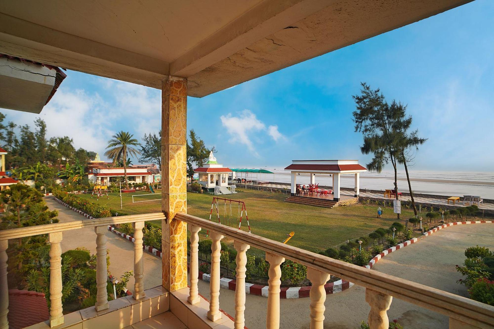 Santiniketan Hotel And Resort !! On Beach Family Resort !! 만다르모니 외부 사진