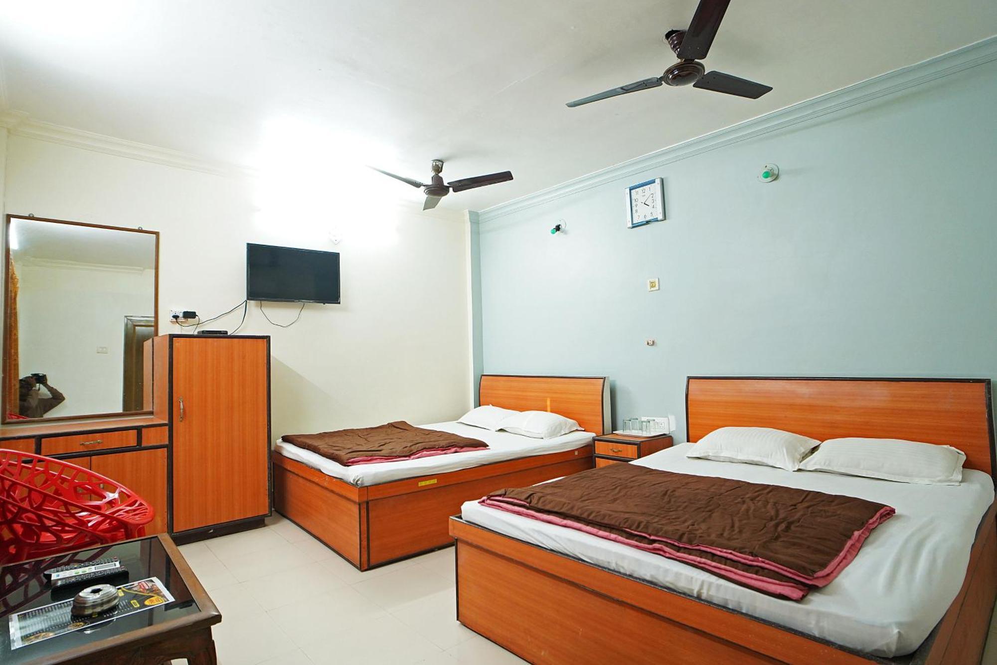 Santiniketan Hotel And Resort !! On Beach Family Resort !! 만다르모니 외부 사진
