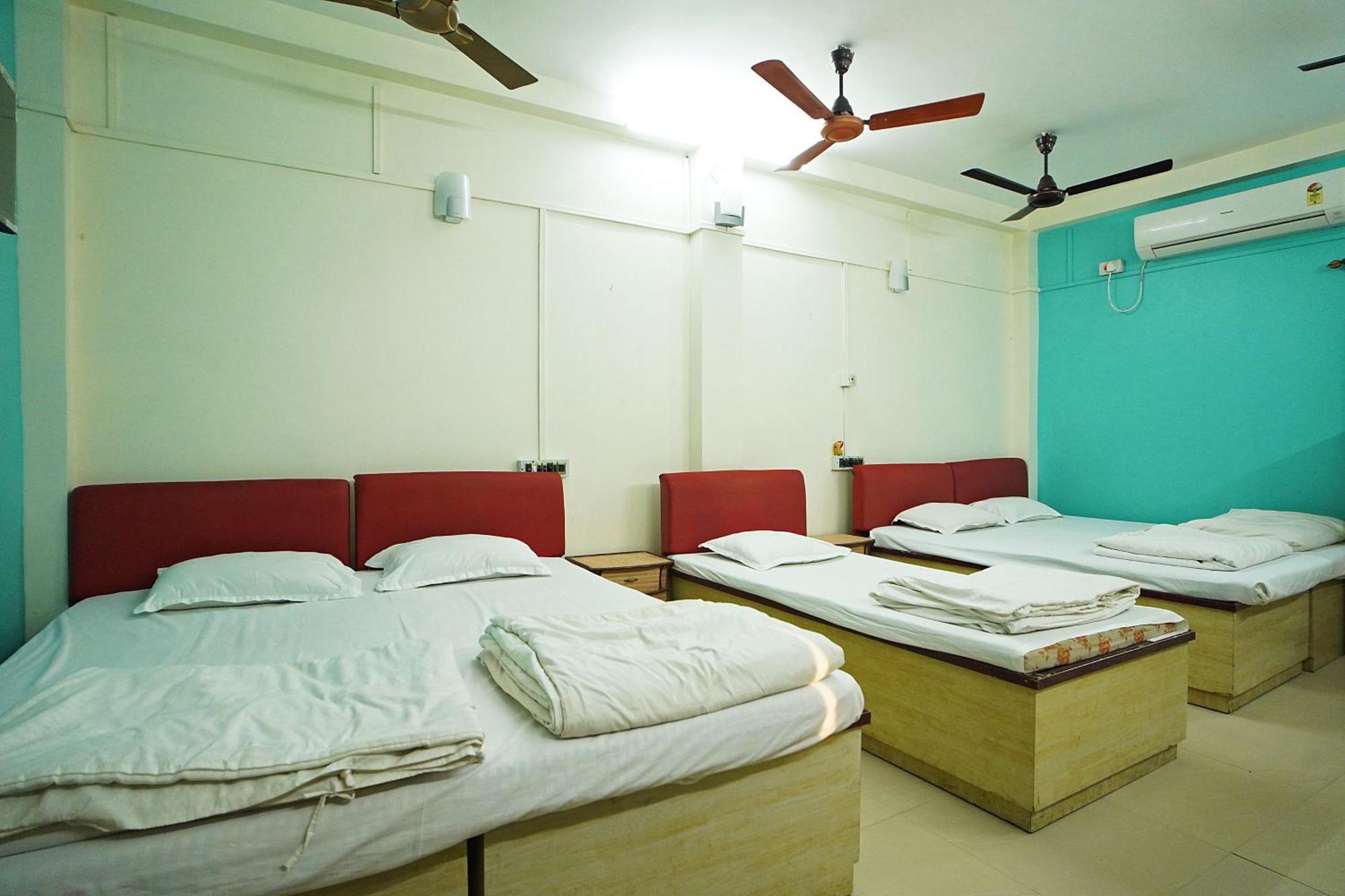 Santiniketan Hotel And Resort !! On Beach Family Resort !! 만다르모니 외부 사진