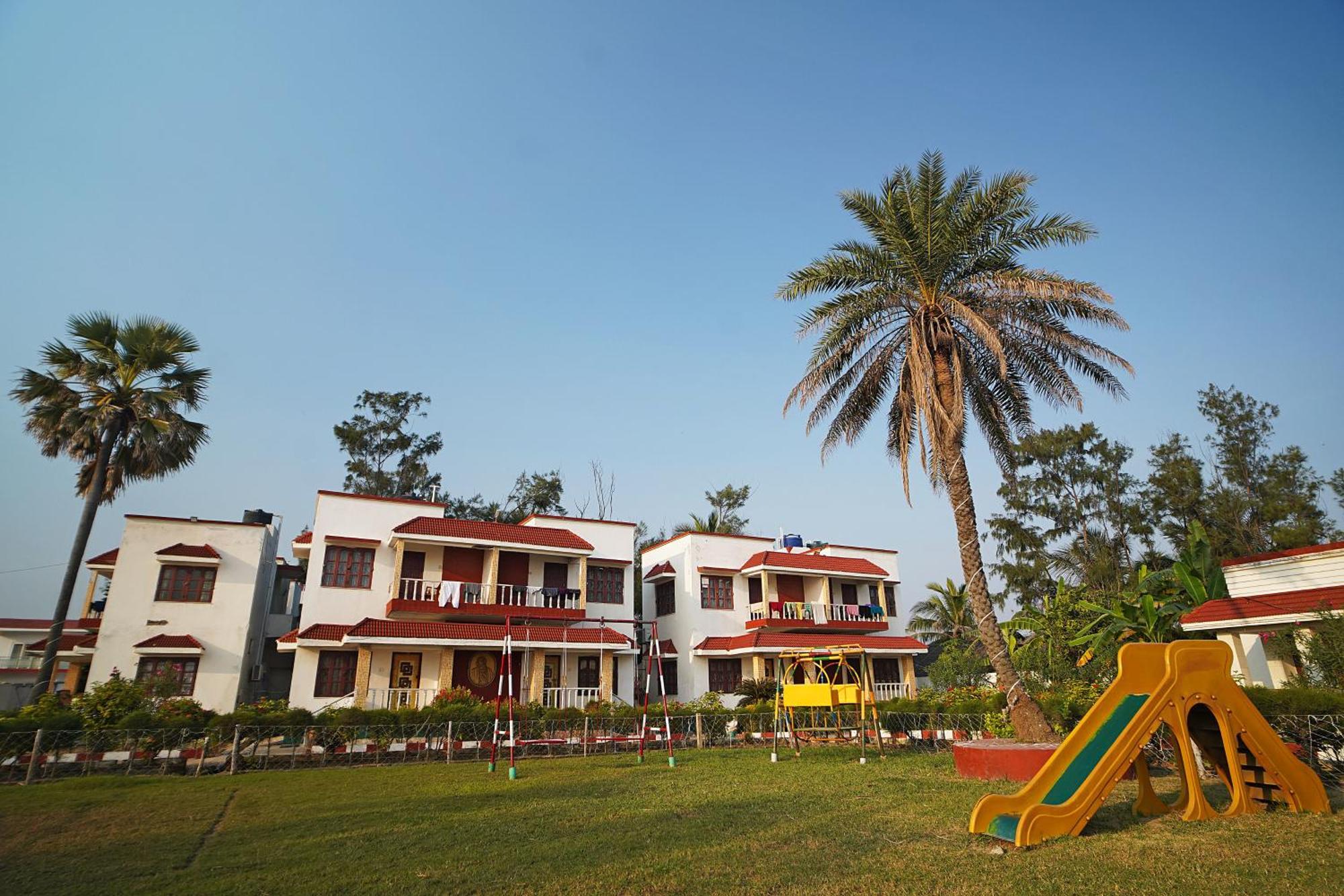 Santiniketan Hotel And Resort !! On Beach Family Resort !! 만다르모니 외부 사진